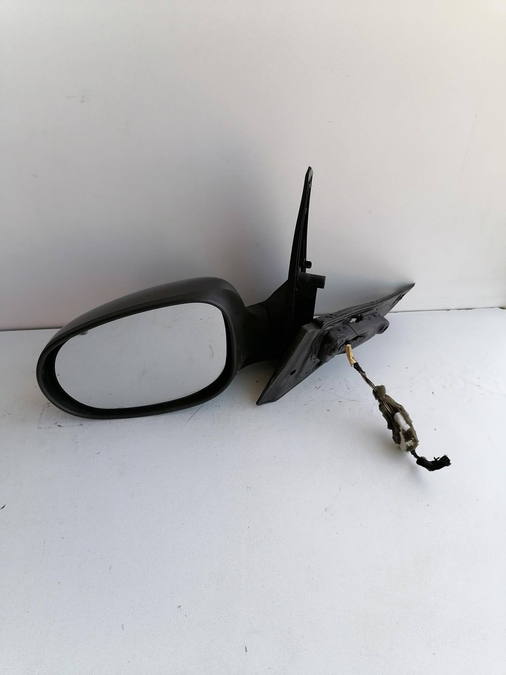 Retrovisore est. regolaz. elettr. sx.